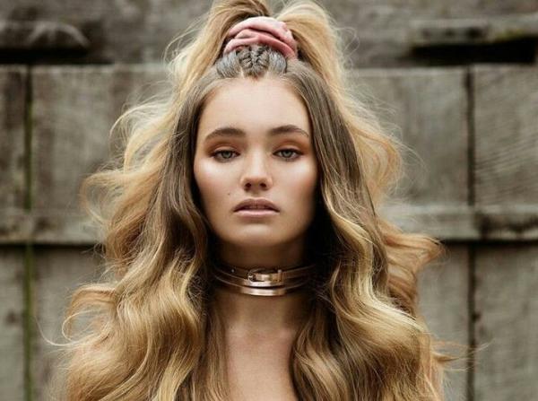 Scrunchies: Θα τα λατρέψεις ή θα τα μισήσεις