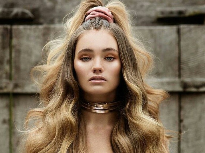 Scrunchies: Θα τα λατρέψεις ή θα τα μισήσεις