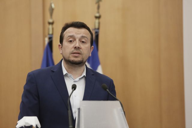 Σκληρή απάντηση Παππά με προσωπική επίθεση στον Μητσοτάκη