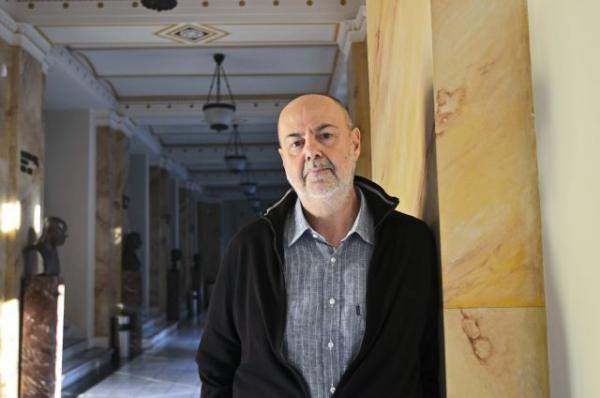 «Αμόρε»: Το «Θέατρο Τέχνης» του καιρού μας