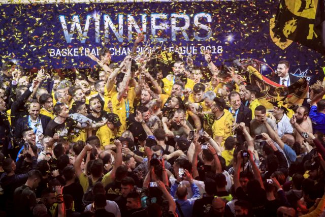 Ο θρίαμβος της ΑΕΚ μέσα από τον φωτογραφικό φακό