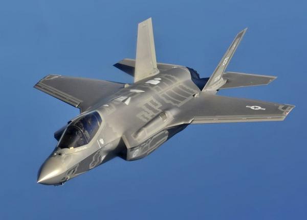 Μήνυμα στον Ερντογάν: Αν αγοράσετε τους S-400 ξεχάστε τα μαχητικά F-35