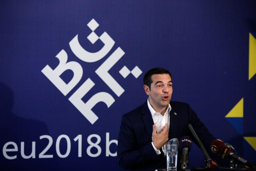 Οταν ξενυχτάει ο Τσίπρας