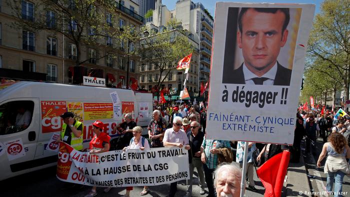 Σε κρίσιμο σταυροδρόμι ο πρόεδρος Μακρόν