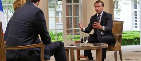 Μακρόν: «Να αφήσουμε τους εγωϊσμούς και τα ταμπού μας»