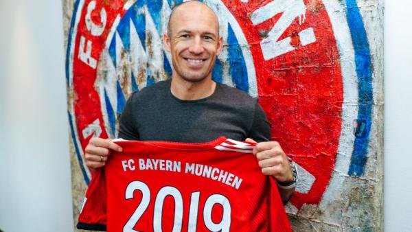 Μπάγερν Μονάχου: Ανανέωσε τον Ρόμπεν μέχρι το 2019