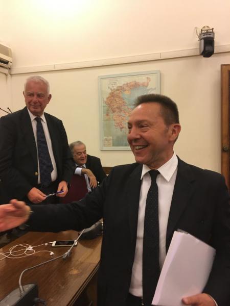 Το «πηγαδάκι» Στουρνάρα – Πικραμμένου και όσα είπαν για τη Novartis