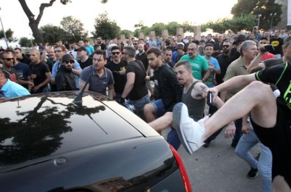 «Μαύρο» μέτωπο βίας και φασισμού απειλεί τη συνοχή της Ελλάδας
