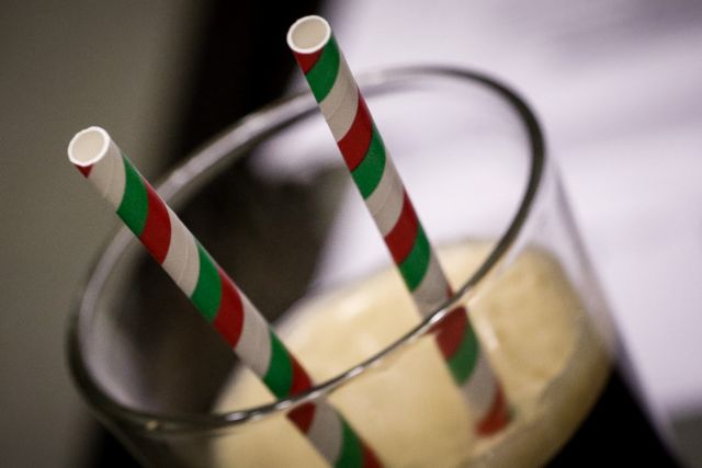 Τα νέα καλαμάκια για τον καφέ