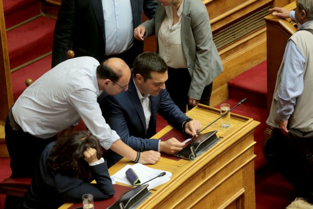 Ποιοι βουλευτές έσπασαν τις κομματικές γραμμές