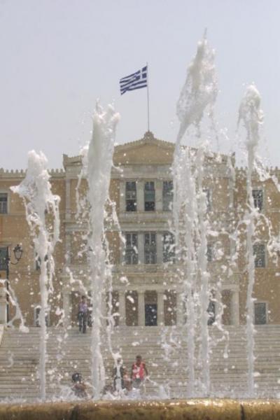 Πατάτες τηγανητές στη… Βουλή