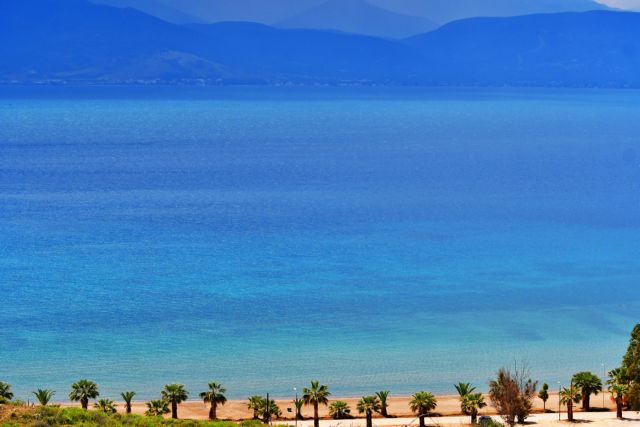 Ηλεκτρονικές δημοπρασίες για την παραχώρηση 130 αιγιαλών και παραλιών