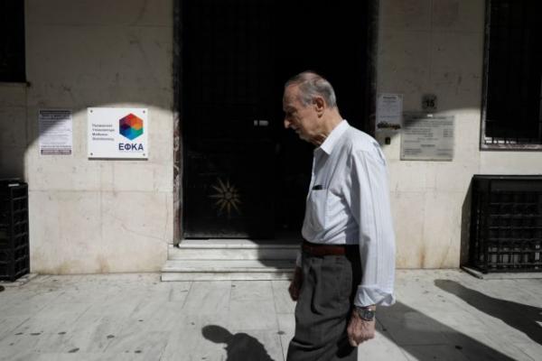 Στην αναμονή έως και πέντε χρόνια για επικουρική σύνταξη