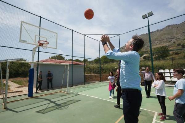 Μπάσκετ στην Ιμβρο για τον Κυριάκο