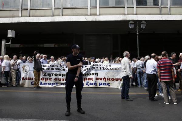 Τουρίστες στη Σταδίου