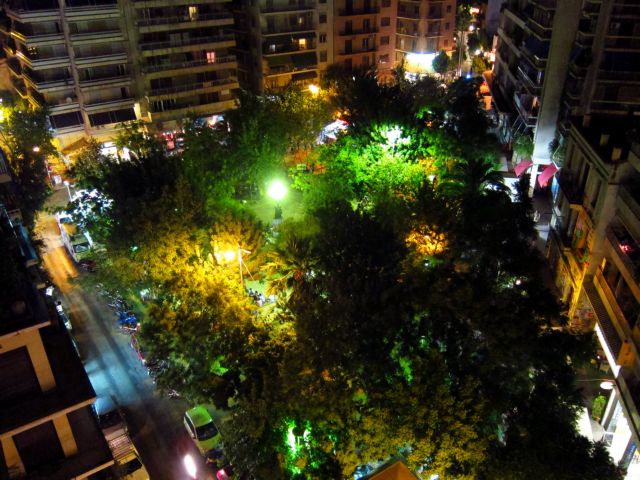 Επίθεση αντιεξουσιαστών κατά εμπόρων ναρκωτικών στα Εξάρχεια