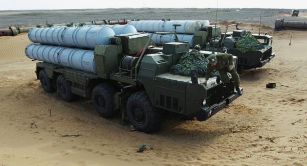 Η Ρωσία δεν συζητά την παράδοση πυραύλων S-300 στη Συρία