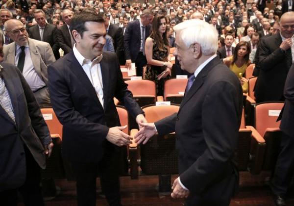 Editorial To Vima: The Italian crisis and Greek uncertainty