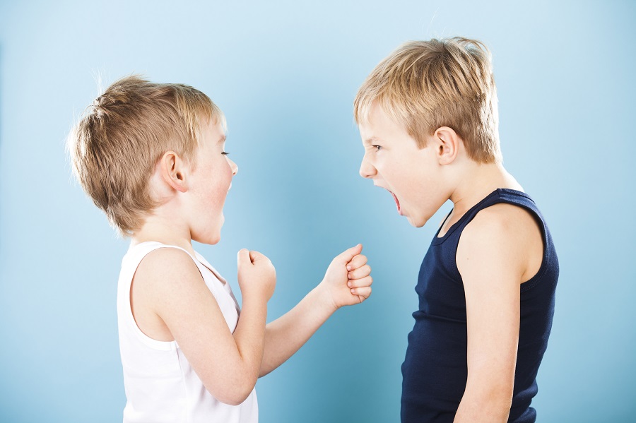 Καυγάδες μεταξύ αδερφών: Πως θα χειριστείτε τις καταστάσεις