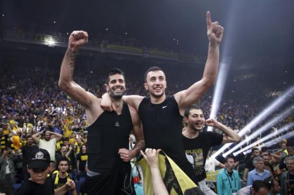 Το «ευχαριστώ» της ΚΑΕ ΑΕΚ στον κόσμο για τη στήριξή του