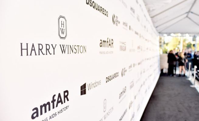 Εβανγκελίστα, Γιόχανσον και Κλουμ στον αγώνα κατά του AIDS