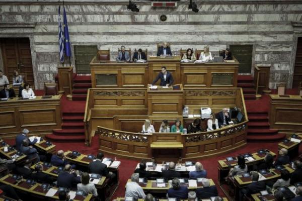 Same-sex foster parenting split social liberals, conservatives in SYRIZA, New Democracy