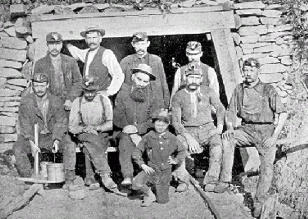 Η μακρινή Ελλάδα