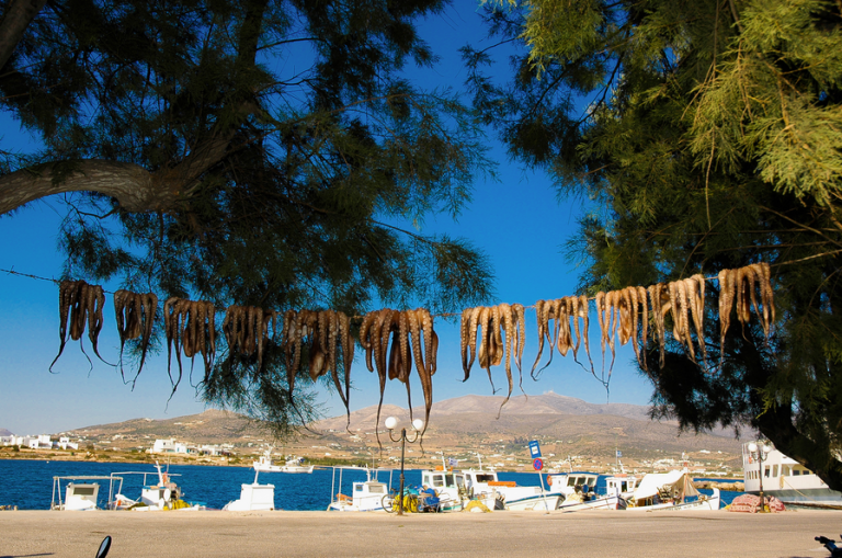 Αντίπαρος, μια ανάσα από την Πάρο