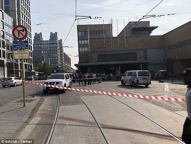 Ένα άτομο πυροβόλησε στο έδαφος σε σιδηροδρομικό σταθμό των Βρυξελλών