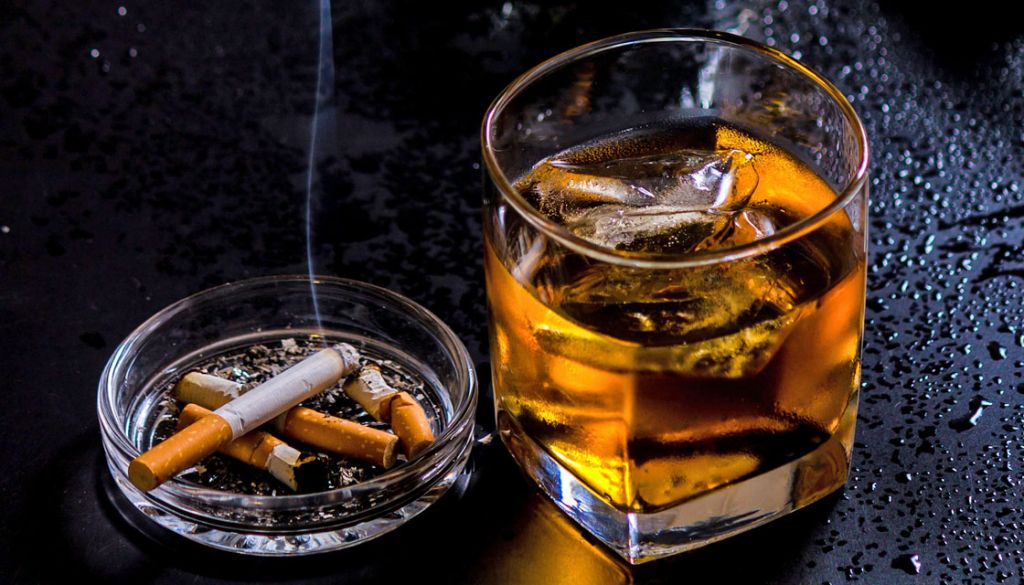 Κάπνισμα και αλκοόλ οι μεγαλύτερες απειλές για τον άνθρωπο