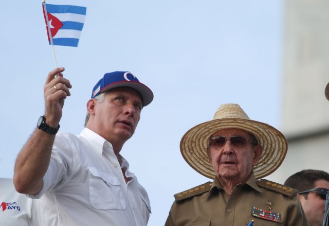 Κούβα: Ο Ραούλ Κάστρο στο πλευρό του Μιγκέλ Ντίας-Κανέλ στις εκδηλώσεις της Πρωτομαγιάς