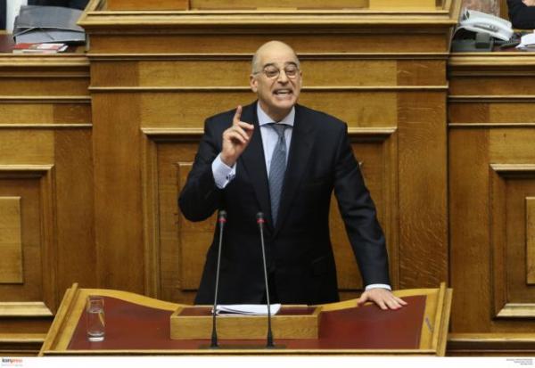 Δένδιας: Τα περισσότερα κέντρα μεταναστών είναι ντροπή