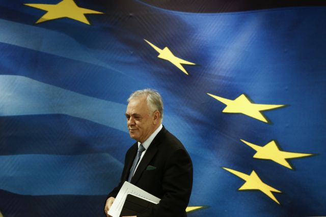 Κόκκινα δάνεια και πλειστηριασμοί στο τραπέζι Δραγασάκη – τραπεζιτών