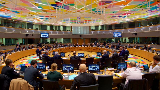 ECOFIN: Πακέτο μέτρων για τη μείωση των κινδύνων στον τραπεζικό τομέα