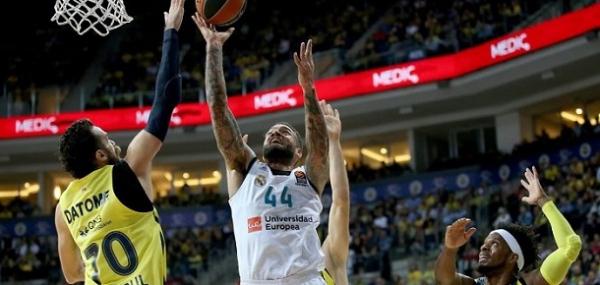 «Βασίλισσα» εναντίον…«βασιλιά» για το δέκατο τρόπαιο