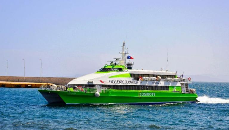 Επιστρέφει στον Πειραιά το «Flying Cat 6»