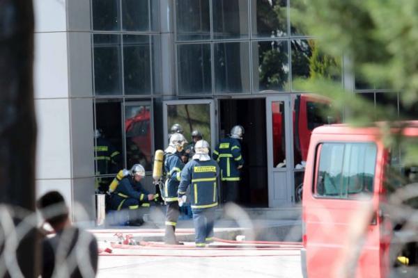 Sunlight: Ξεκινά η καταγραφή των ζημιών από τη φωτιά στο εργοστάσιο