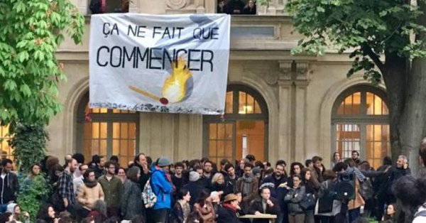 Γαλλία: Αντιδράσεις για το νόμο Μακρόν για εισαγωγή στα Πανεπιστήμια