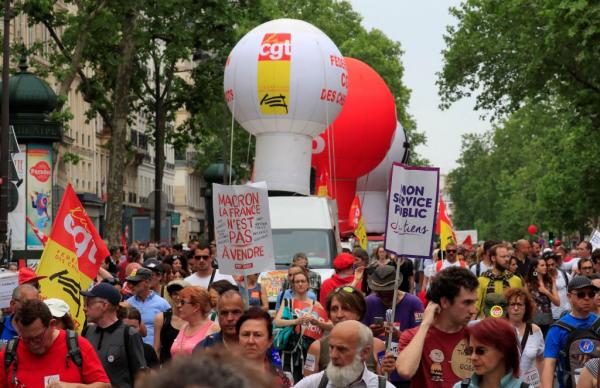 Διαδηλώσεις στη Γαλλία κατά της πολιτικής Μακρόν