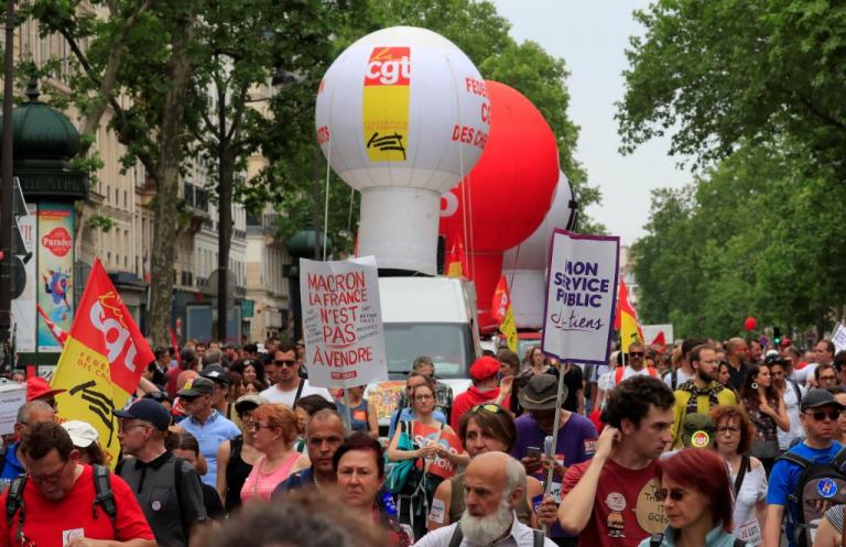 Διαδηλώσεις στη Γαλλία κατά της πολιτικής Μακρόν