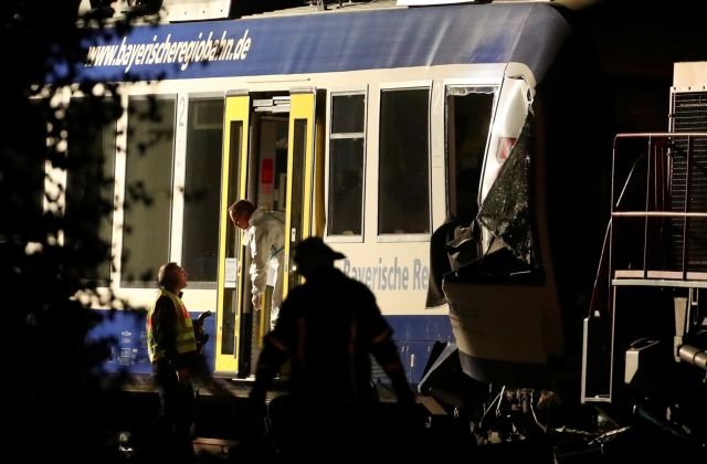 Γερμανία: Συνελήφθη 24χρονος ως υπεύθυνος για το σιδηροδρομικό δυστύχημα στη Βαυαρία