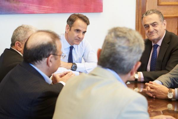 Δέσμευση Μητσοτάκη για μειωμένο ΦΠΑ στα νησιά όσο διαρκεί η προσφυγική κρίση