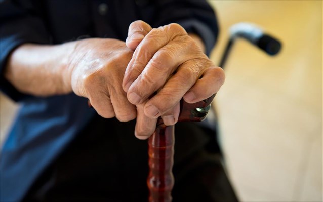 Συνταξιούχος κατήγγειλε κλοπή 200.000 ευρώ από την ντουλάπα του σπιτιού του