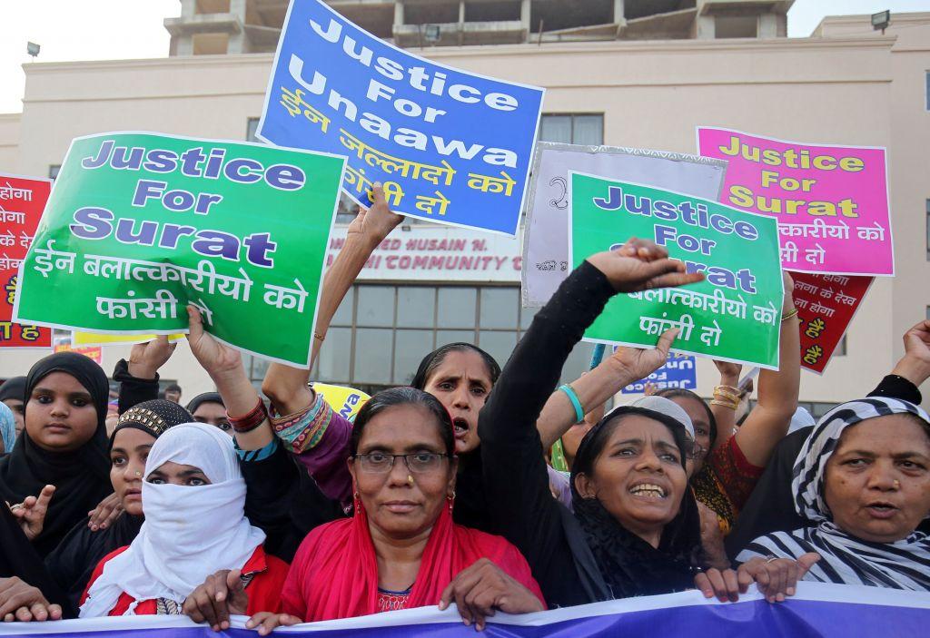 Βίασαν και έκαψαν ζωντανή 16χρονη στην Ινδία