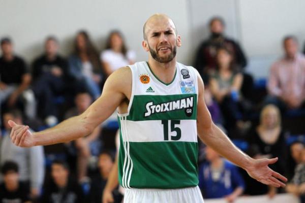 Τροχαίο ατύχημα για τον Νικ Καλάθη