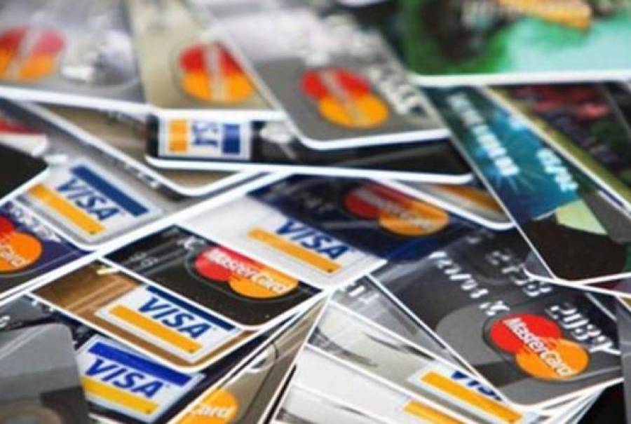 Εκρηκτική αύξηση στη χρήση καρτών στην Ελλάδα