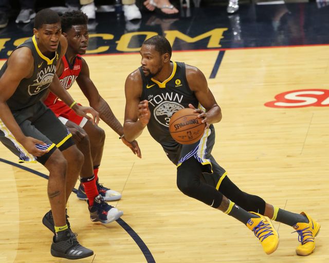 Επίδειξη δύναμης από τους Γουόριορς κόντρα στους Πέλικανς