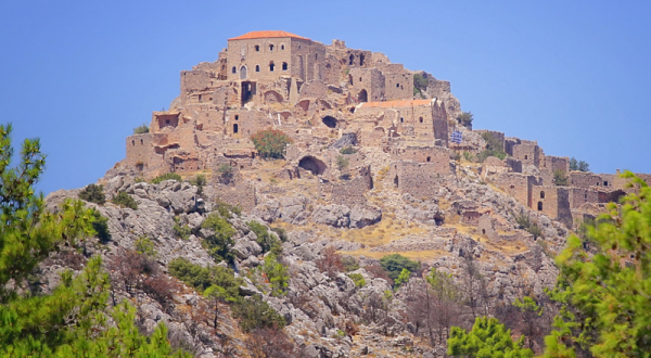 Ανάβατος: Ο «Μυστράς» της Χίου