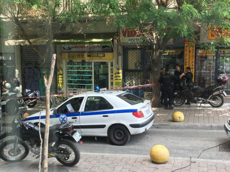 Πυροβολισμοί στην πλατεία Βικτωρίας- Ένας τραυματίας