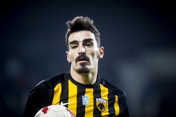 Ο έφηβος Χριστοδουλόπουλος στη Θύρα 7! (Εικόνα)